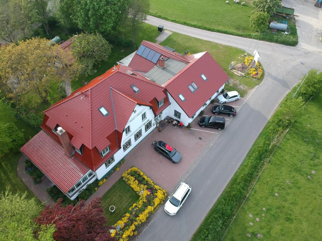 Hotel Dithmarscher Bucht 2 Hotel von oben links